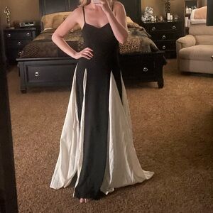 Elegant Black and White Maxi Dress